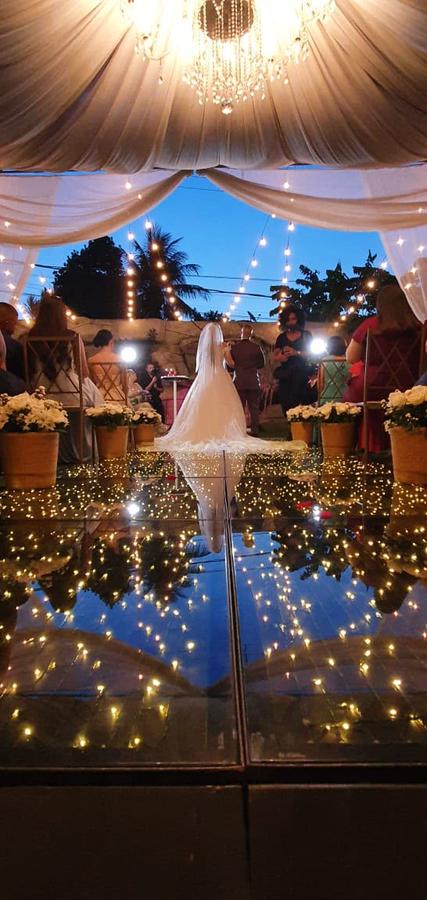 Passarela Paris em cerimônia de casamento
