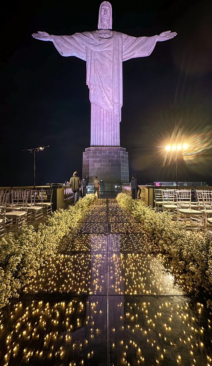 Cerimônia no Cristo Redentor - Golden Way Eventos